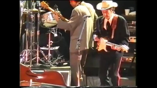 Bob Dylan in concert 2002 - Subterranean Homesick Blues