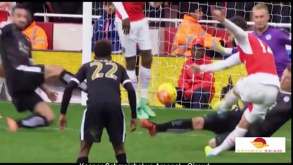 70 Heroic Goalkeeper Beautiful Saves in Football