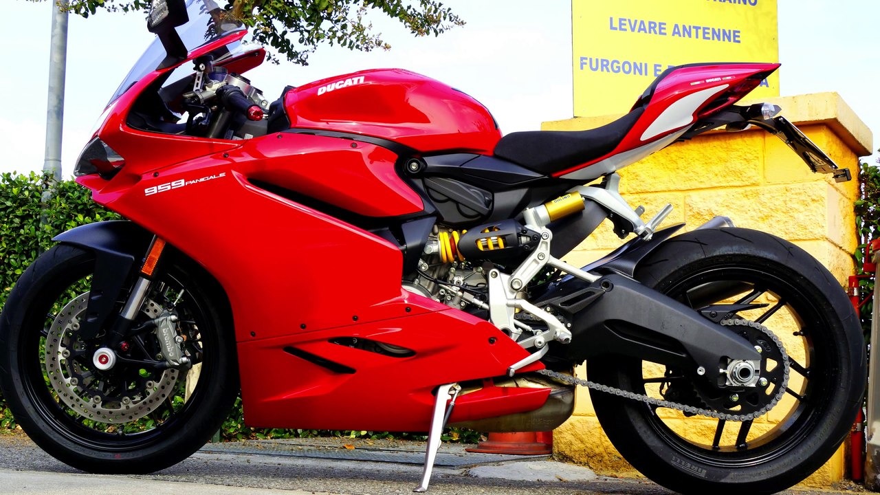 DUCATI PANIGALE 959 FIRST STEP WRAPPING (PHOTOS 4K)