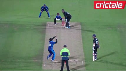 KP tries to Reverse Hit Saeed Ajmal in Charity Match