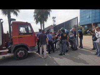 Gricignano (CE) Puzza, carica su manifestanti -2- (23.09.16)