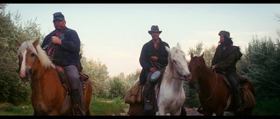 Outlaws and Angels (2016) Fragman