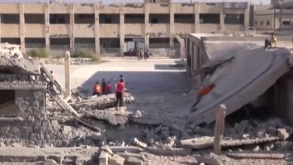 Suriye'de Eğitim, "Mekteplere" Dönüştürülen Evlerde Veriliyor