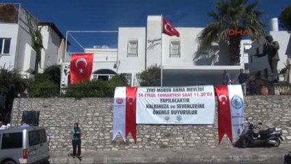 Bodrum Zeki Müren 20 Yıl Sonra Heykeliyle Geri Döndü