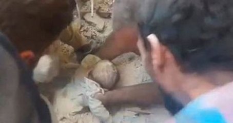 Halep'te Bir Bebek ve Bir Çocuk Muzicevi Şekilde Kurtarıldı
