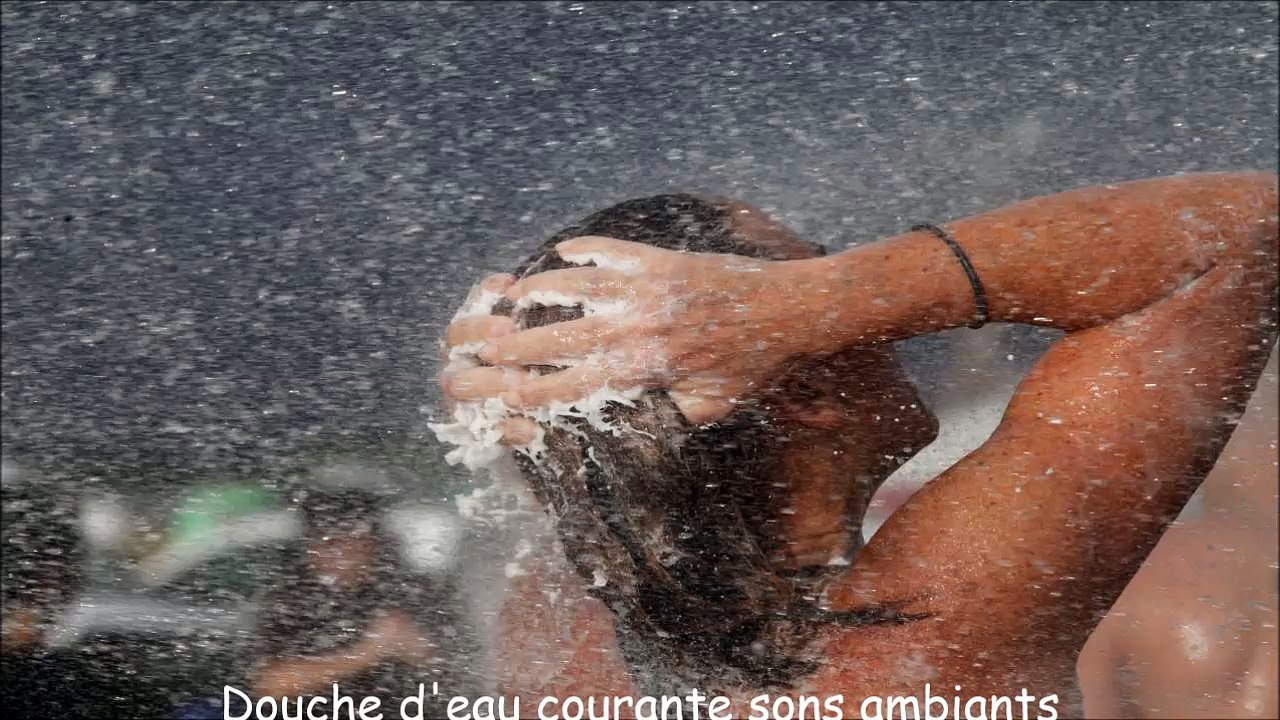 Douche d'eau courante sons ambiants