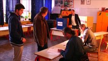 Bosnian Serbs begin voting in 