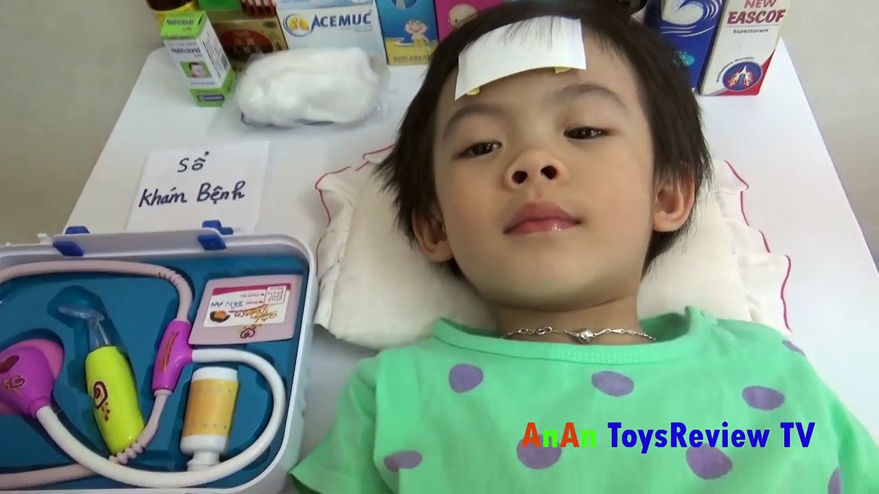 Doctors infant toys - baby training to be a doctor 4