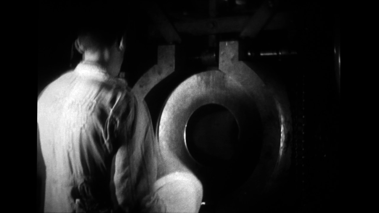 worker loading spool material