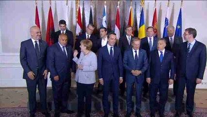 Europa Central y del Este apuesta por cerrar fronteras y repatriar refugiados