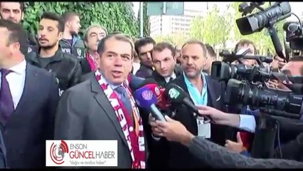 Galatasaray Başkanı Özbek, Taraftarlarla birlikte Maça gitti