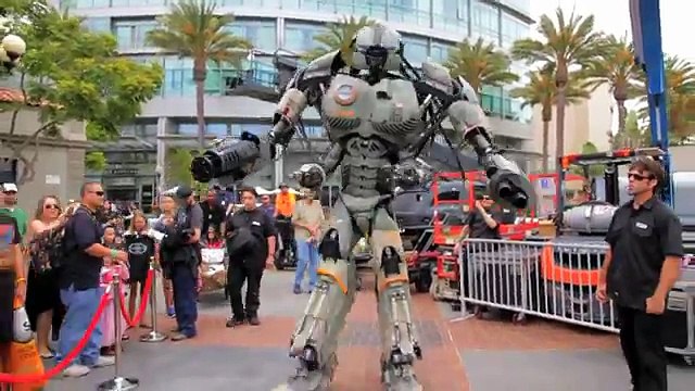 Comic Con (San Diego) - SDCC - Cosplay Music Video - 2013