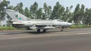 Pakistan air force jet F-7PG take-off from motorway 2016
