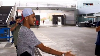 The moment when Neymar met Arnold Schwarzenegger