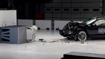 2014 BMW 2 series moderate overlap IIHS crash test