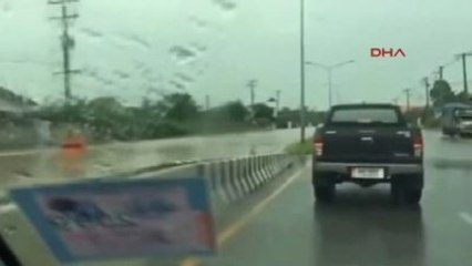 Tayland'ın Eski Başkenti Sele Teslim