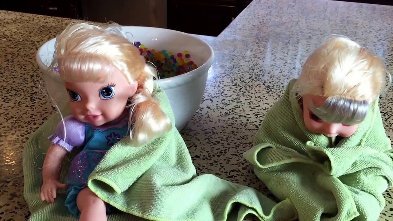 Twin Frozen Elsa Orbeez Bath! - Spiderman vs Frozen Elsa - Funny Superheroes-3ME4C5tBOls part 6