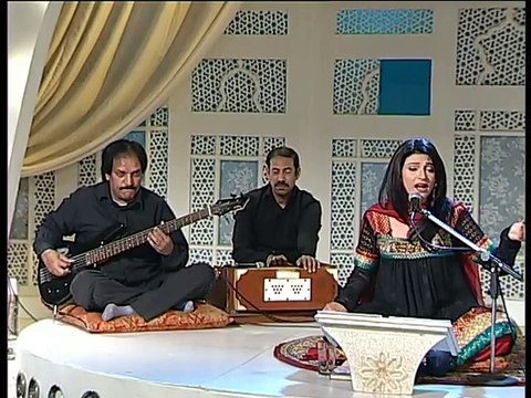 Dil-e-Nadaan Tujhe Hua Kya Hai Beautiful Ghazal byFariha Pervez sings Ghalib - YouTube