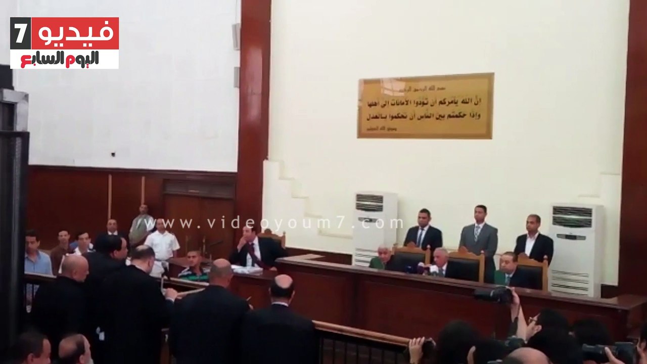 بالفيديو.. بدء نظر محاكمة بديع و36 آخرين بـ"غرفة عمليات رابعة"