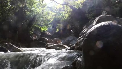 Karaçay Şelalesi Sonbaharda Bir Başka Güzel