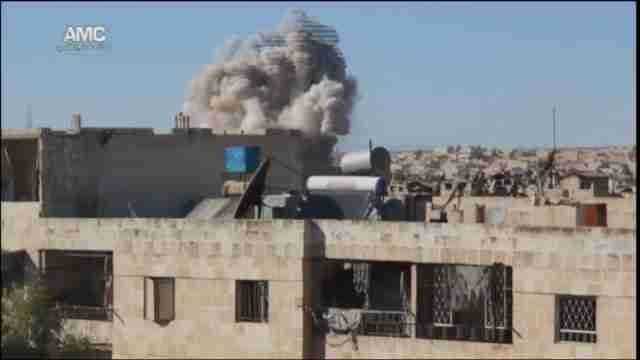 Intensos bombardeos aéreos castigan barrios de la oposición en Alepo