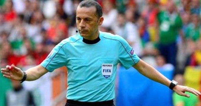 Cüneyt Çakır, Şampiyonlar Ligi'ndeki Leicester City-Porto Maçını Yönetecek