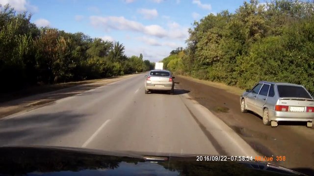 Duży wypadek podczas powolnej jazdy w korku