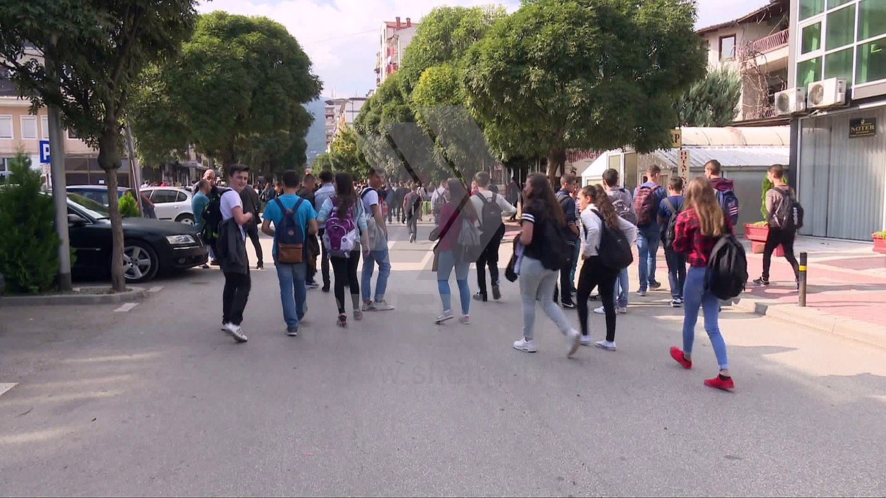 Mungon transporti, vazhdojnë protestat e nxënësve në Tetovë
