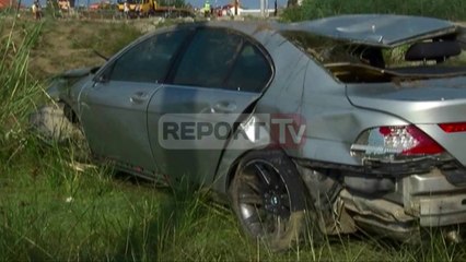 Report TV - Velipojë, makina bie në kanal vdesin dy shqiptarë e 2 italianë
