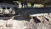 Van'da Yük Trenine PKK'dan Bombalı Saldırı