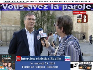 Télévision-Bordeaux-Média-France rencontre au Forum Emploi Mr Christian Baullm