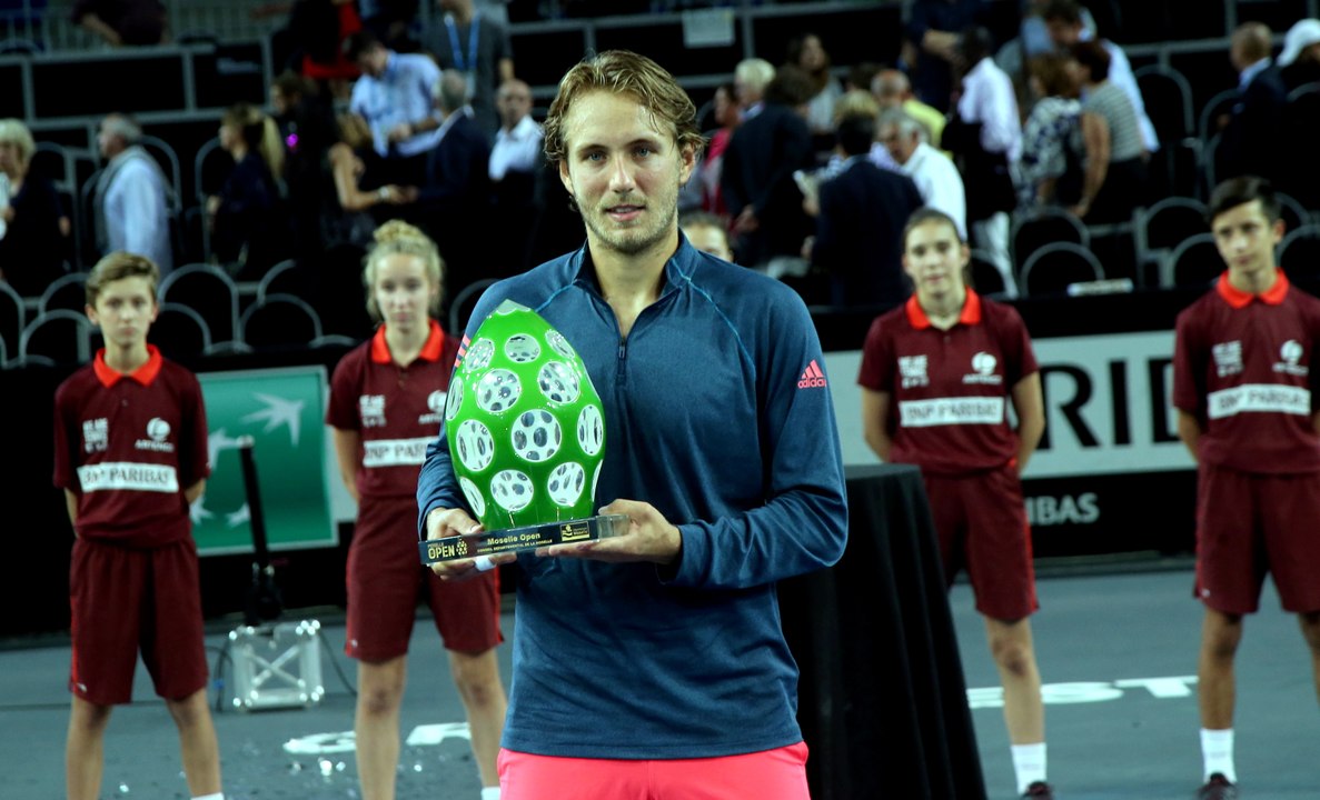 Moselle Open de tennis : le vibrant hommage de Lucas Pouille à ses proches après son premier titre