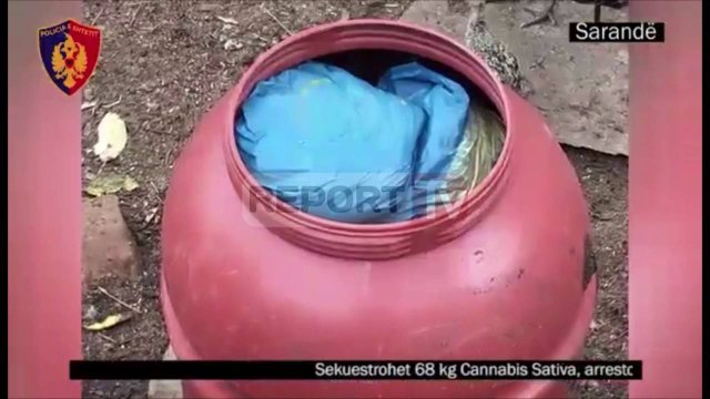Report TV - Sarandë, policia sekuestron 68 kg kanabis, arrestohet një 65-vjeçar