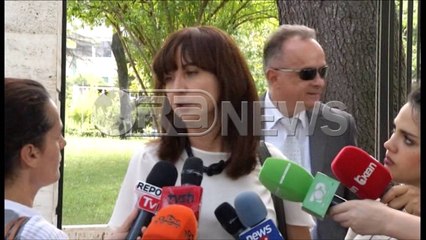 Ora News - Nishani takim me konstitucionalistë, ekspertë dhe akademikë për shortin e KDE