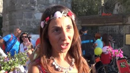 Muğla - Süslü Kadınlar Bodrum'da Bisikletleriyle Özgürleşti