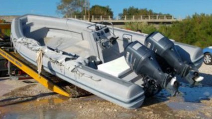 Ora News - Itali - Arrestohen pesë skafistë shqiptarë, me dy ton drogë në gomone