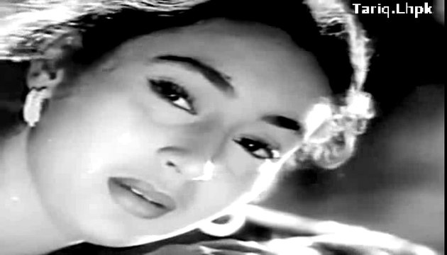 Chand phir nikla magar tum na aaye jala phir mera dil karon kya main haye=1957