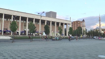 Report TV - The Guardian: Shqipëria vendi me më shumë të rinj në Evropë, 19%