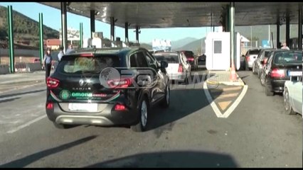 Ora News -  Fluks turistësh në Morinë, zgjedhin Shqipërinë për pushime