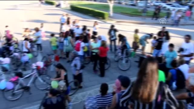 Süslü Kadınlar'dan Bisiklet Turu