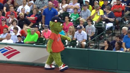 Don't mess with this security guard