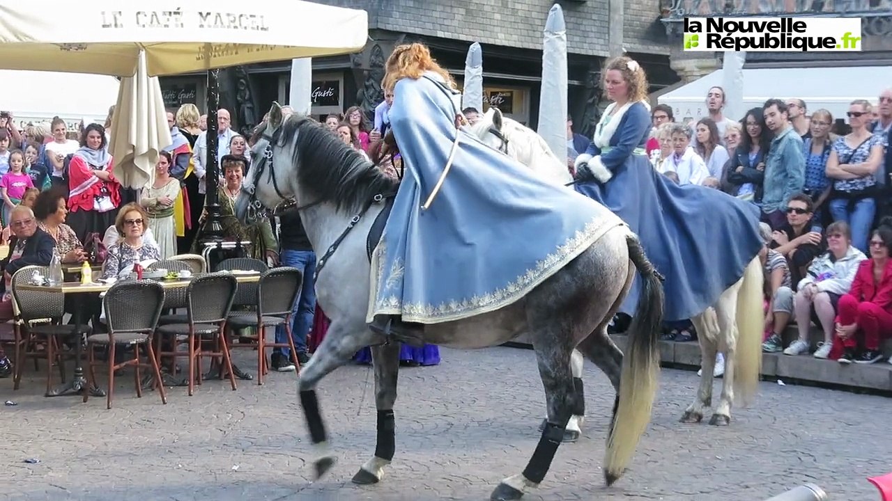 VIDÉO. Tours : un après-midi à la fête médiévale
