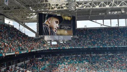 Dolphins hold moment of silence for Jose Fernandez