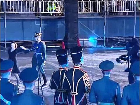 Mireille Mathieu - Le Temps Du Muguet, Non Je Ne Regrette Rien (Moscou, La Place Rouge, 01.09.2011)