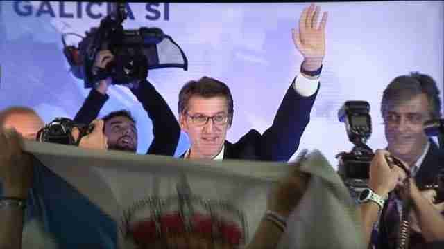 Alberto Núñez Feijóo revalida la presidencia de la Xunta con mayoría absoluta