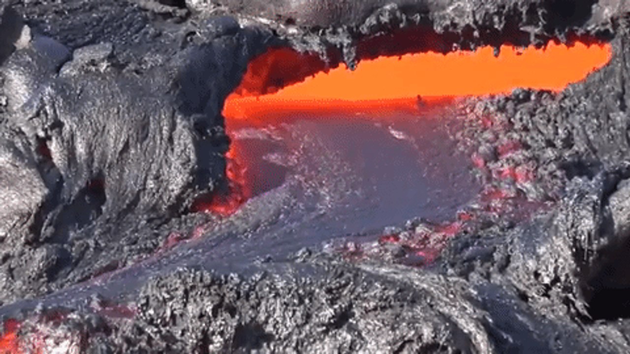 Lava Flows From Kīlauea Volcano in Hawaii