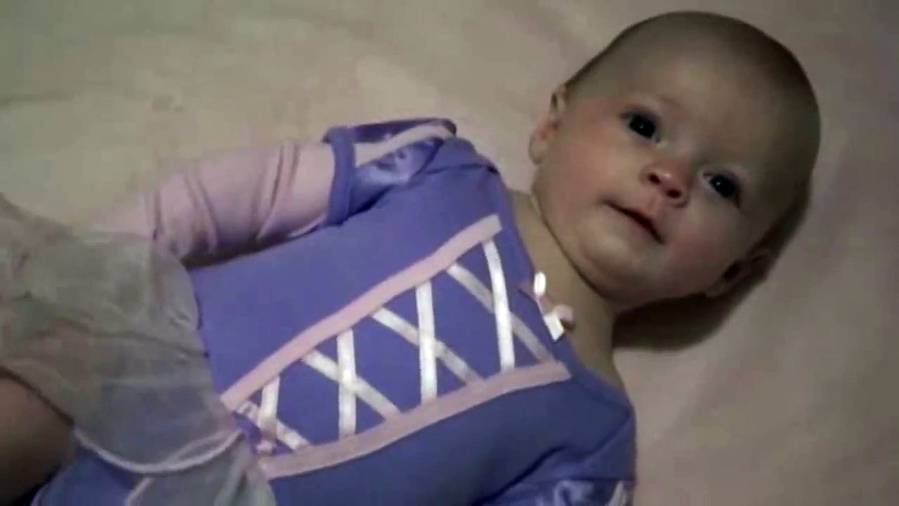 Adorable Baby Has Precious Laugh