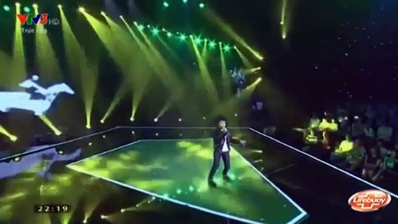 "Ngựa ô thương nhớ" - Hoàng Anh