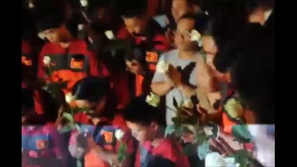 Đội tuyển bóng đá u19 Việt Nam bái viếng đại tướng