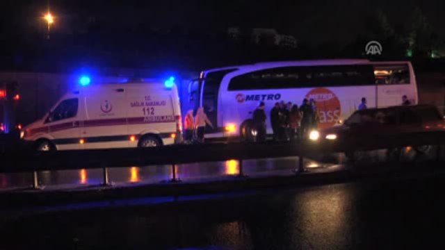 İstanbul Otogarı Girişinde Kaza: 1 Ölü, 2 Yaralı